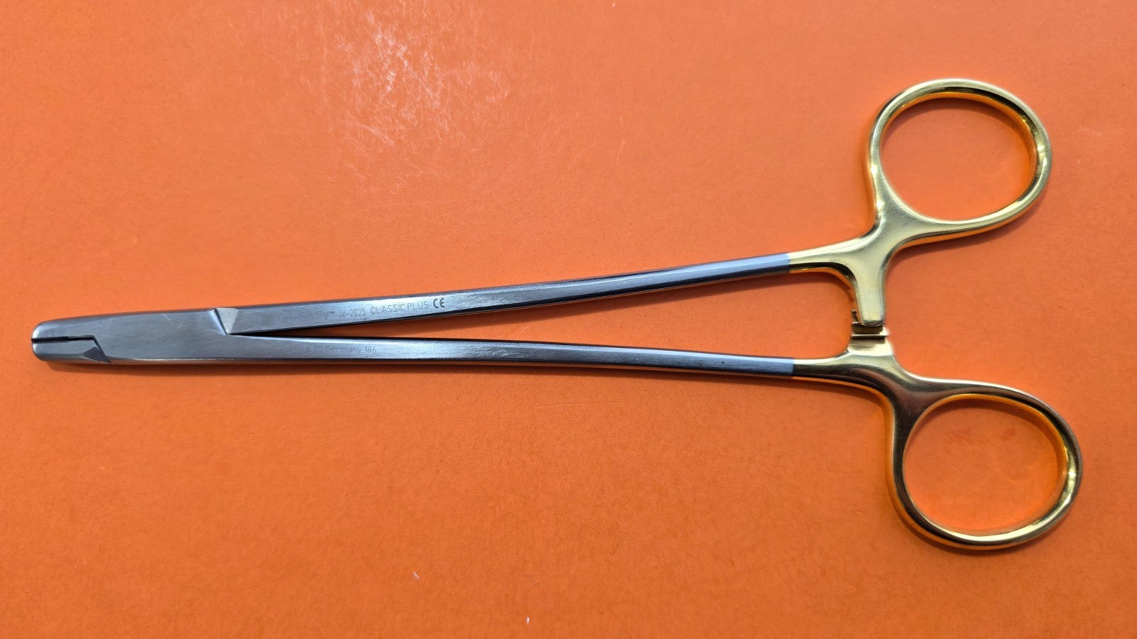 Symmetry Surgical TC Wire Twister Needle Holder, 7" REF: 36-2025