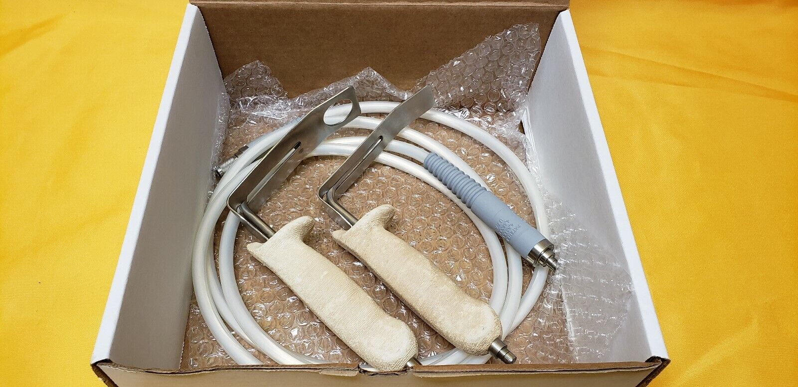 DEXTER Russell Fiber Optic Breast Retractor Set of 2 with Fiber Optic Cable