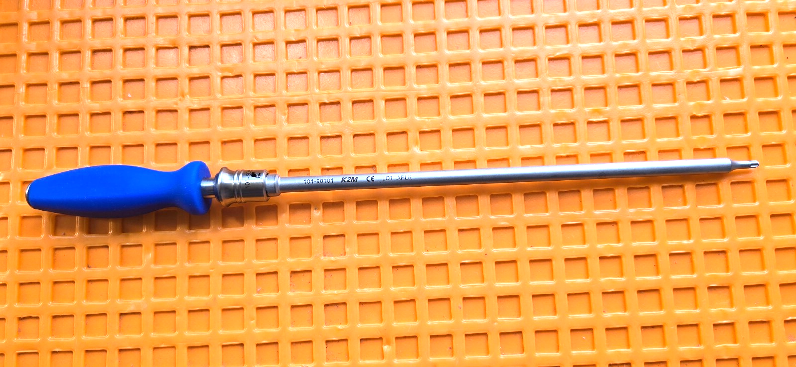 K2M Surgical Ratcheting Handle with attachment