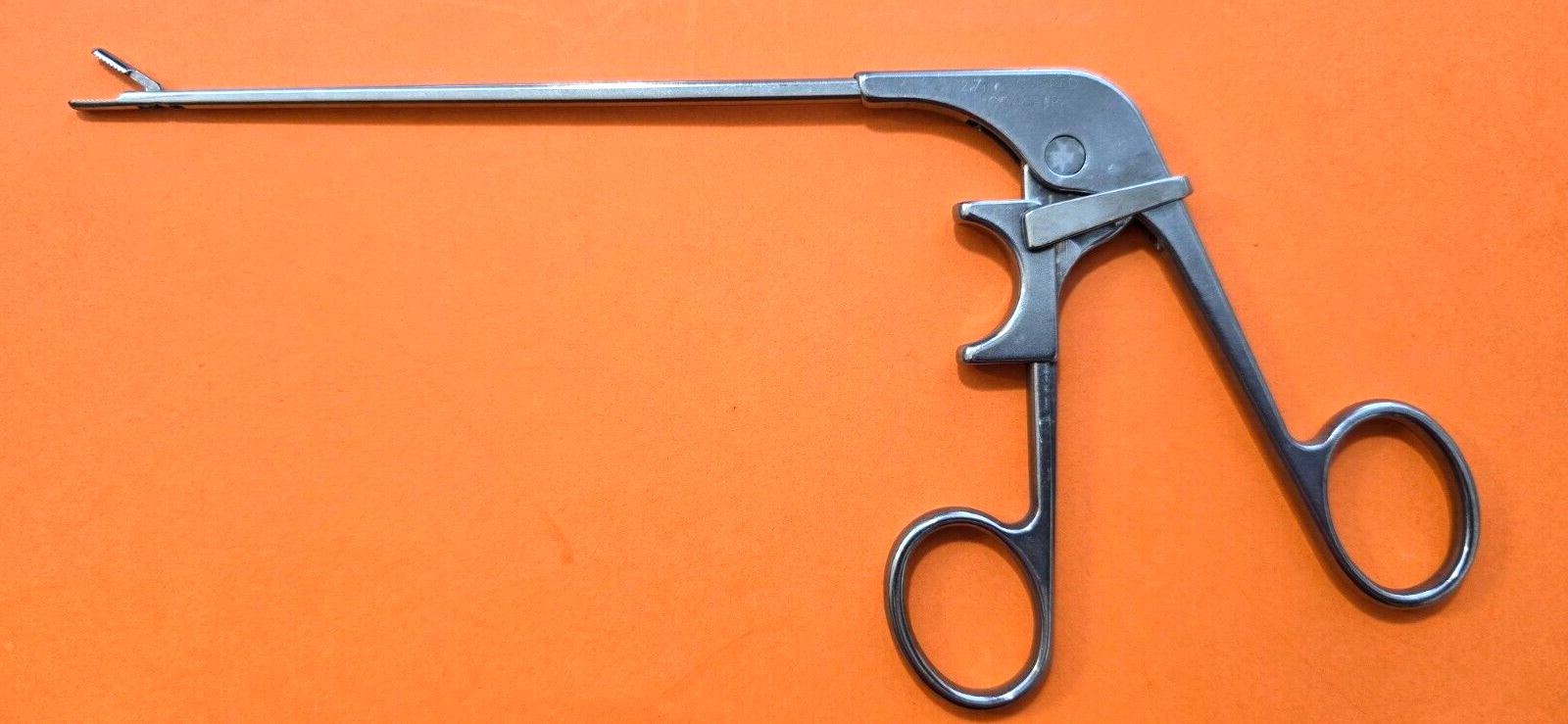 Acufex 0110112 Surgical Arthroscopy Grasping Forceps 2.7mm Cupped.