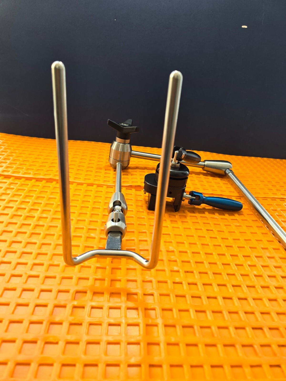 Allen Medical Surgical Table Mounted Retractor Arm with Automated Rail Clamp