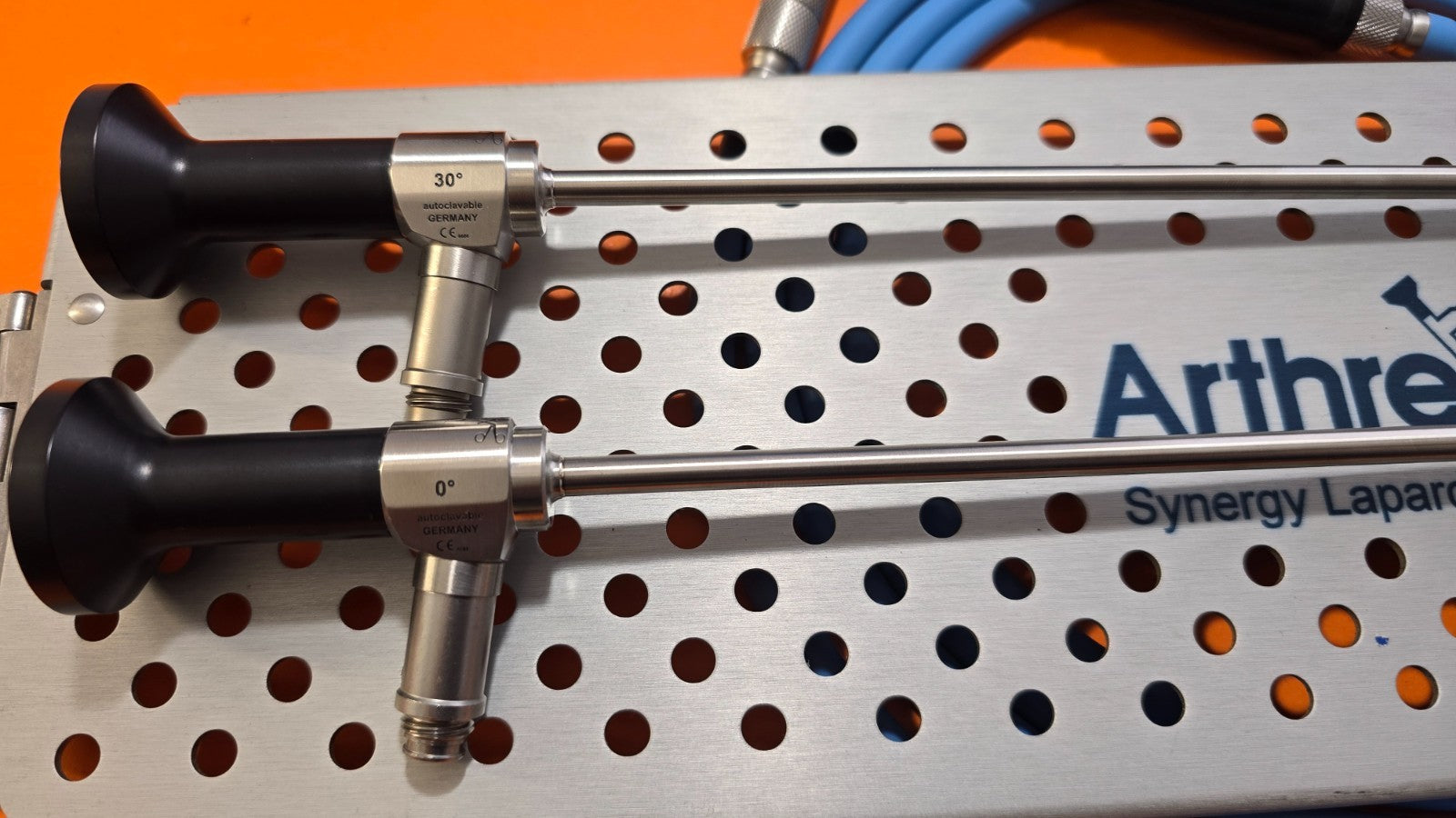 Arthrex 4K 3351-5530 Laparoscope 5.5mm x 30* x 30cm Set & Dyonics Fiber Cable