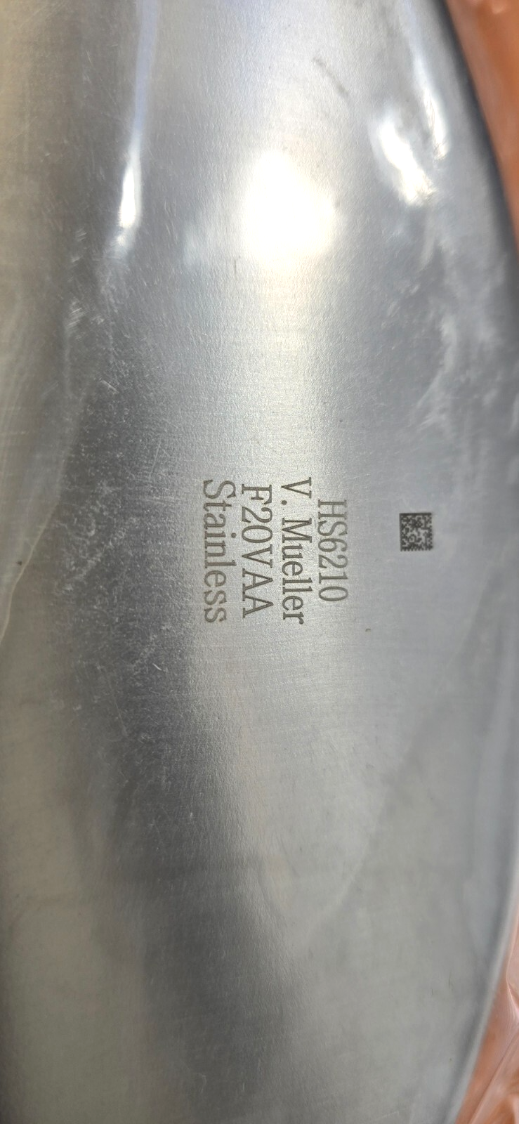 V. Mueller Surgical Instrument Care Emesis Basin 26 Ounce REF: HS 6210