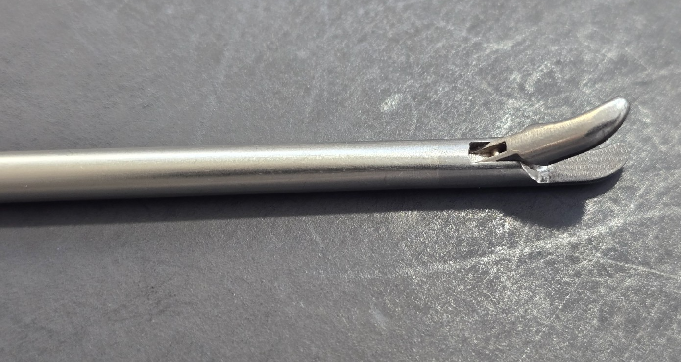 Jarit Laparoscopic Needle Holder 5mm x 33cm Carbide Right Curve Ratchet handle