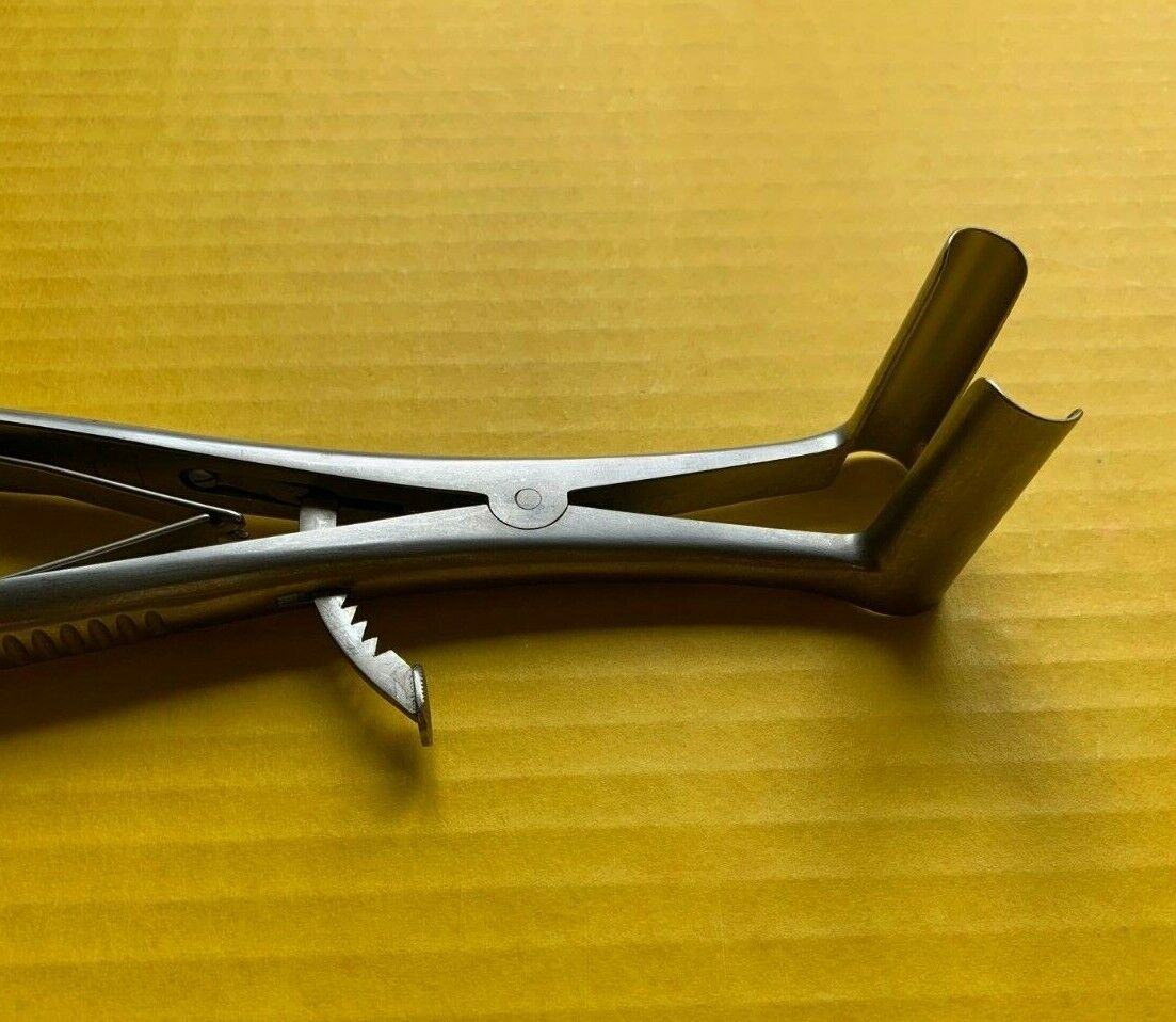 Davis + Geck Surgical Rectal Speculum with Ratchet REF: 8381-05
