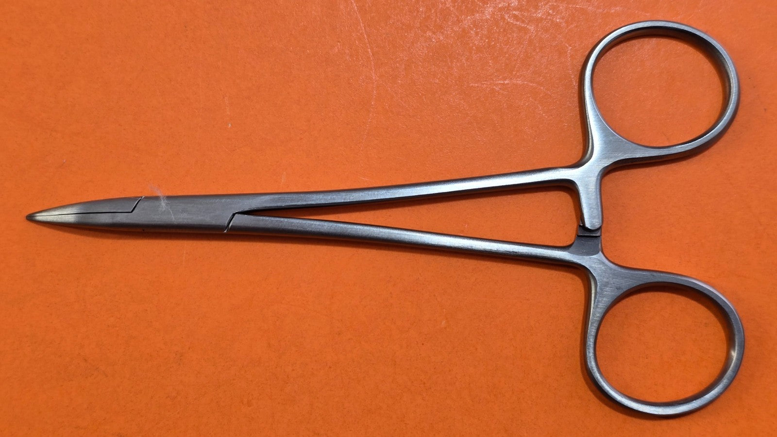 V. Mueller GU8161 Surgical Vasectomy Fine Mosquito forceps Curved 5" Plain Jaws