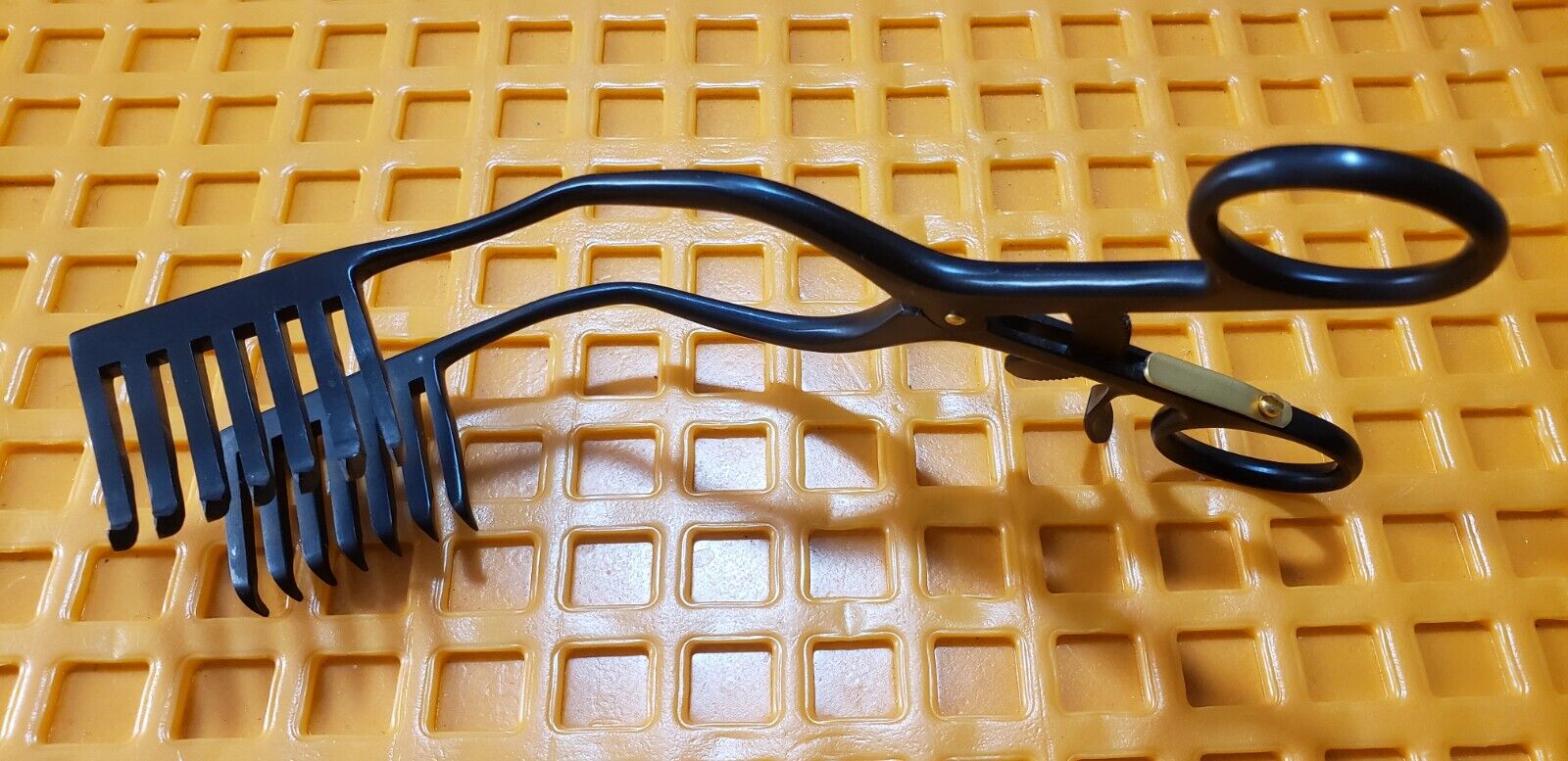 Turtle Surgical MISKIMON Cerebellar Retractor, 7" Sharp 7x7 Prongs Black Coated