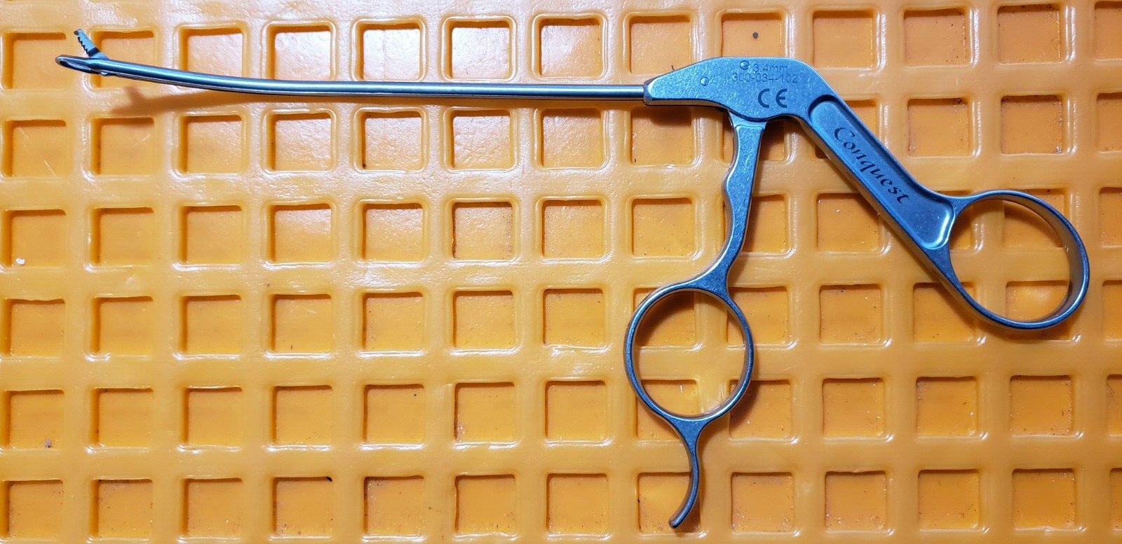 Stryker Conquest 300-034-102 Arthroscopic Cutting Forceps 3.4mm Left