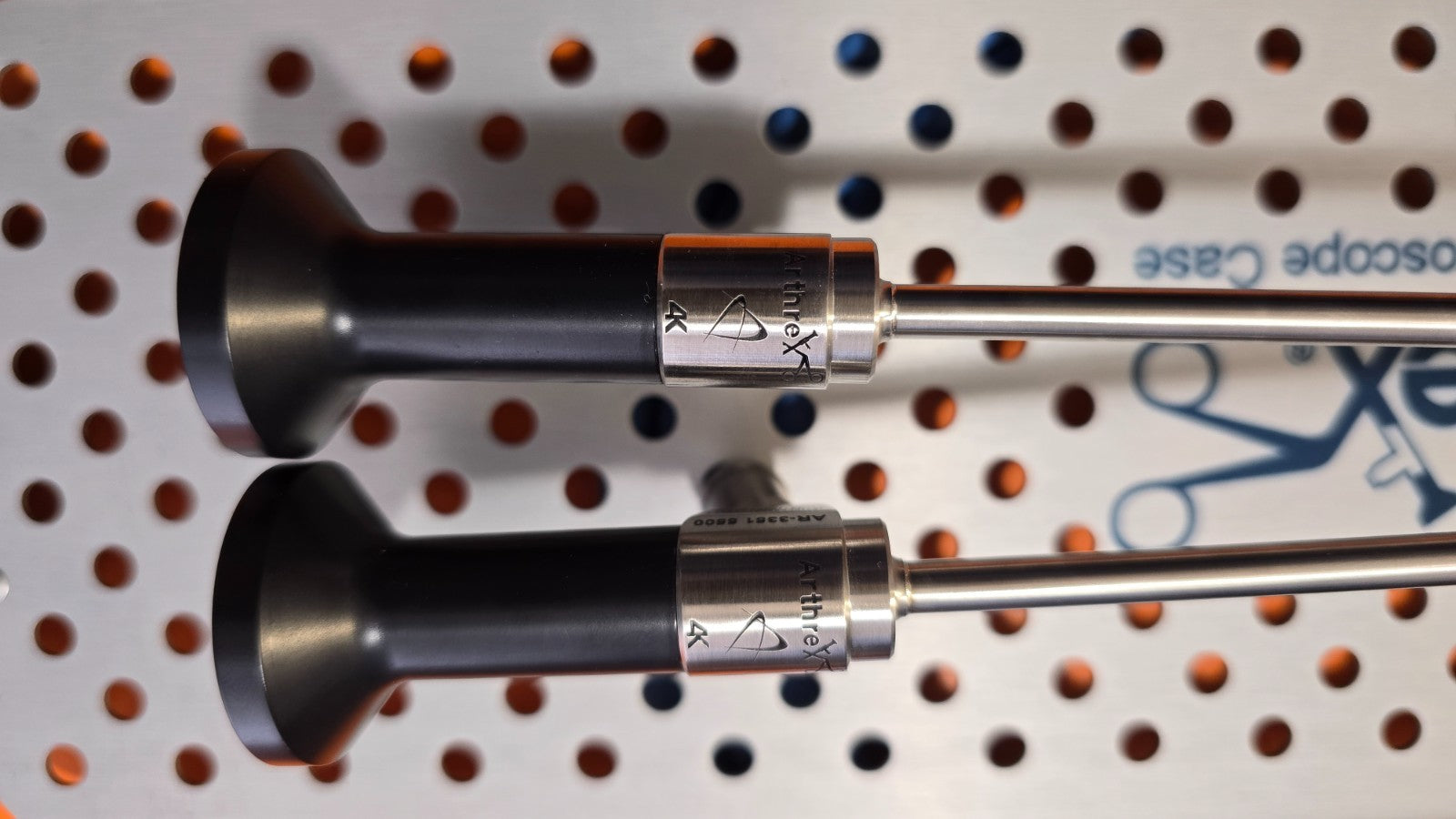 Arthrex 4K 3351-5530 Laparoscope 5.5mm x 30* x 30cm Set & Dyonics Fiber Cable