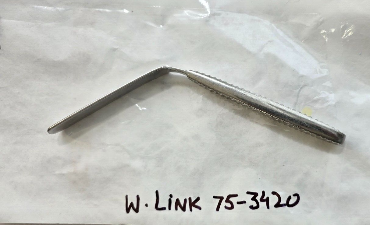 W.LINK 75-3420 Surgical Angled Retractor 15 x 80cm