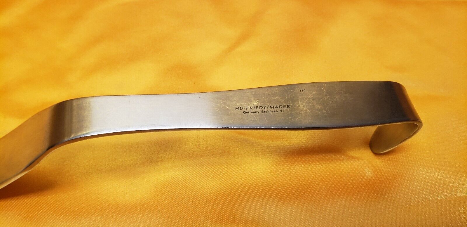 HU-FRIEDY / MADER Surgical 16-515 DEAVER Retractor 1" x 12"