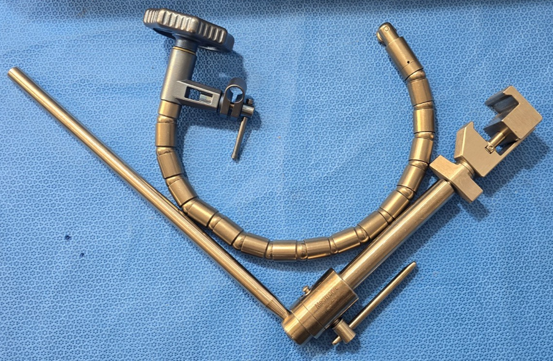 Medtronic Metrx Arm 9560523 Bed Rail Attachment with Tray