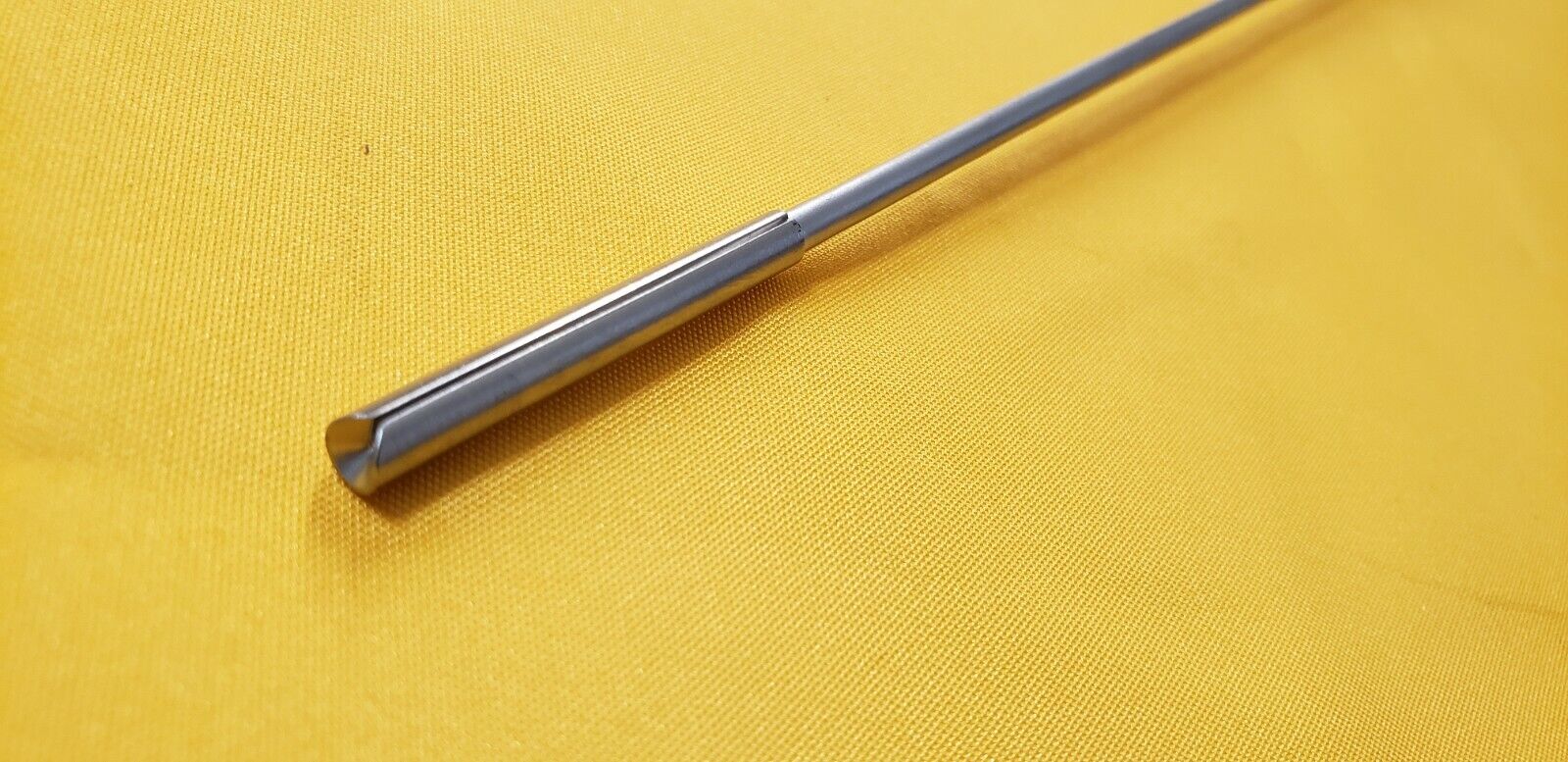 Aesculap PL651R Laparoscopic Knot Pusher 5mm x 33cm