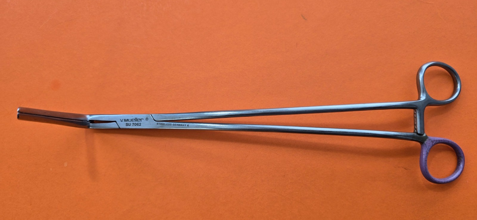 V. Mueller Surgical Best Right Angle Colon Clamp 11" REF: SU 7062