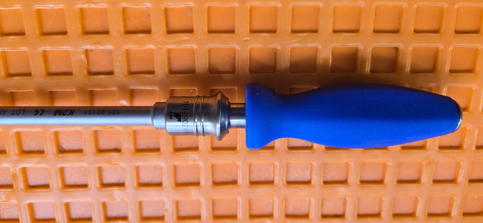 K2M Surgical Ratcheting Handle with attachment