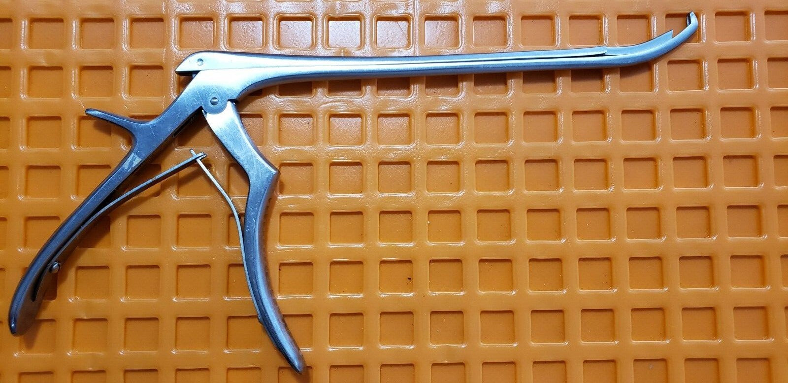 W.LINK 75-3151/03 Surgical Orthopedic Kerrison Rongeur 3mm Up 40 Degree 8" Shaft