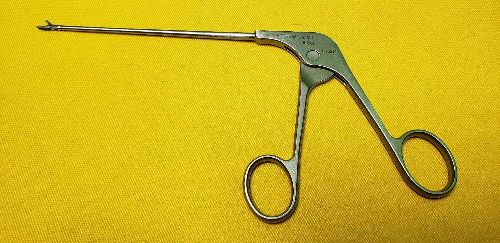 Acufex Arthroscopy Narrowline Straight Punch REF: 012052