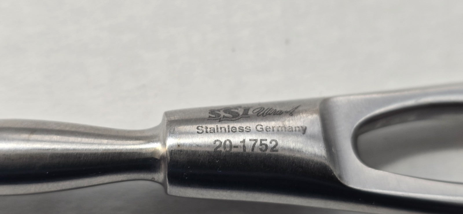 SSI 20-1752 Surgical Cushing Vein Retractor 14" x 3/8"