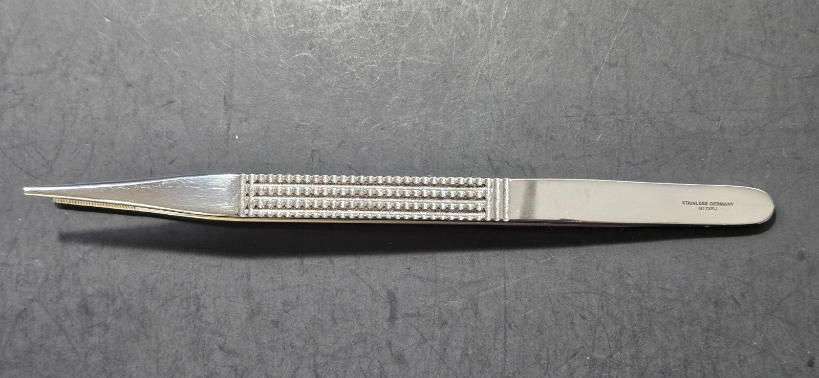 V. Mueller Surgical Orthopedic Tissue Forceps, 8 3/4" REF: SU2540