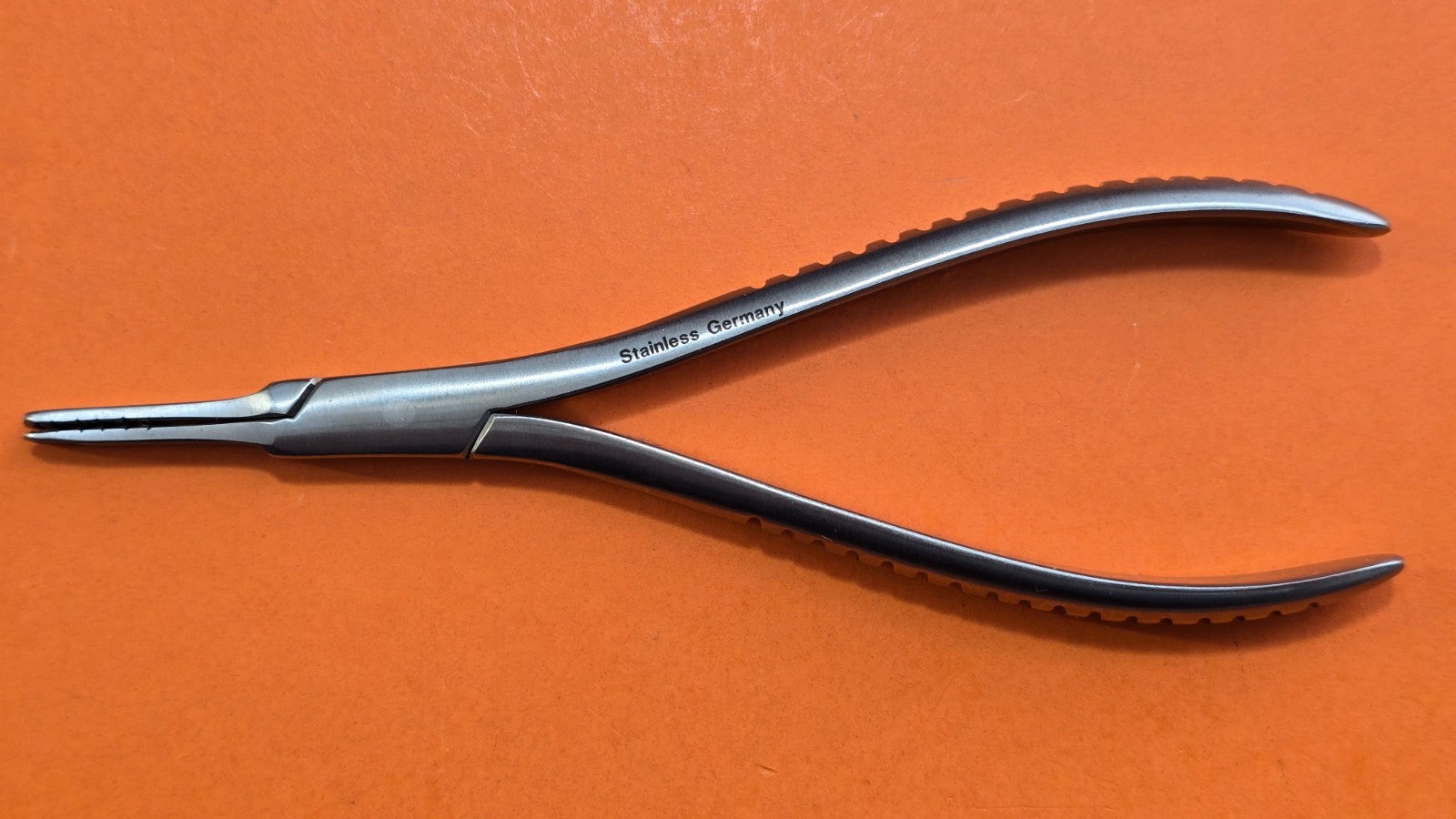 V. Mueller OS3002 Surgical Platypus Nail Removing Forceps 5" Serrated Jaws