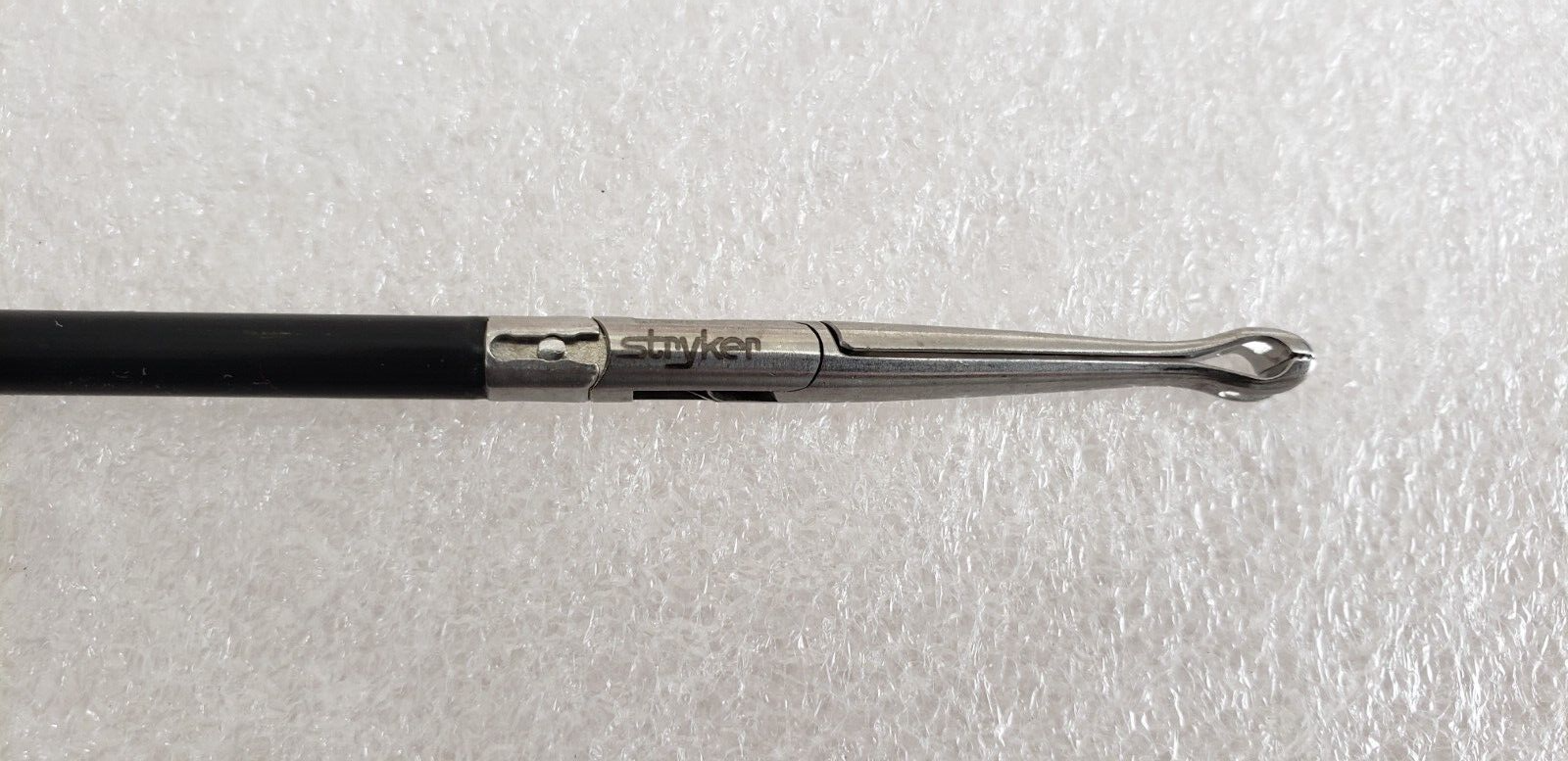 Stryker Laparoscopic Babcock Forceps 5mm x 36cm Ratchet Handle