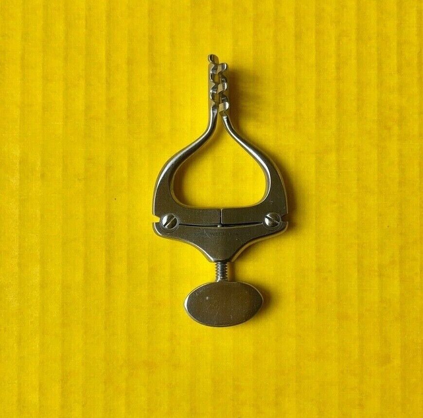 Weck Surgical Jansen Retractor, 3 x 3 Blunt Prongs, 4.5" (LOT of 2) REF: 488200