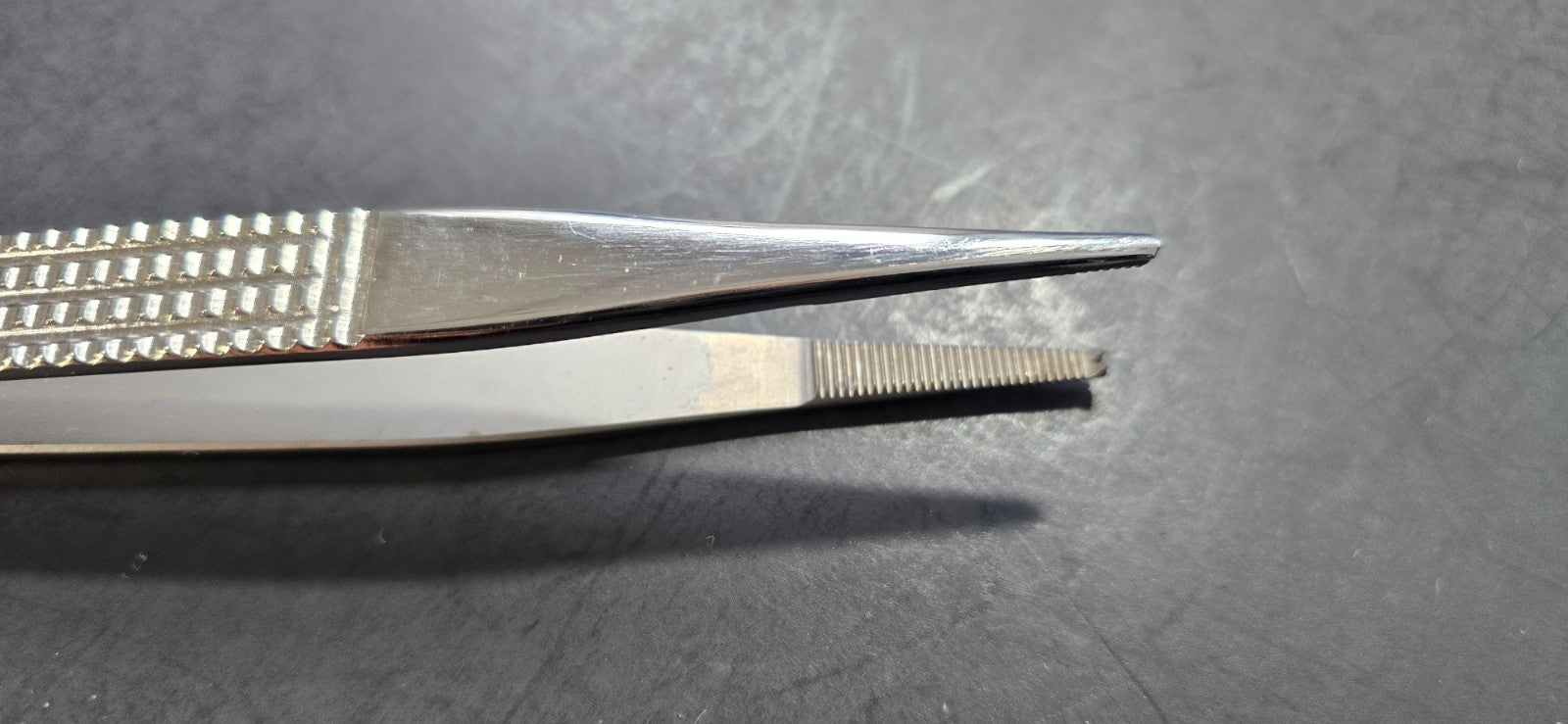V. Mueller Surgical Orthopedic Tissue Forceps, 8 3/4" REF: SU2540