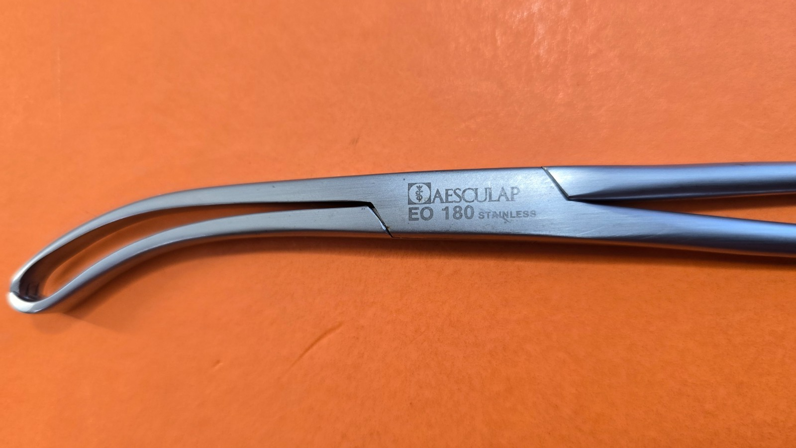 Aesculap Surgical Allis Tissue Forceps 9" Curved Angled