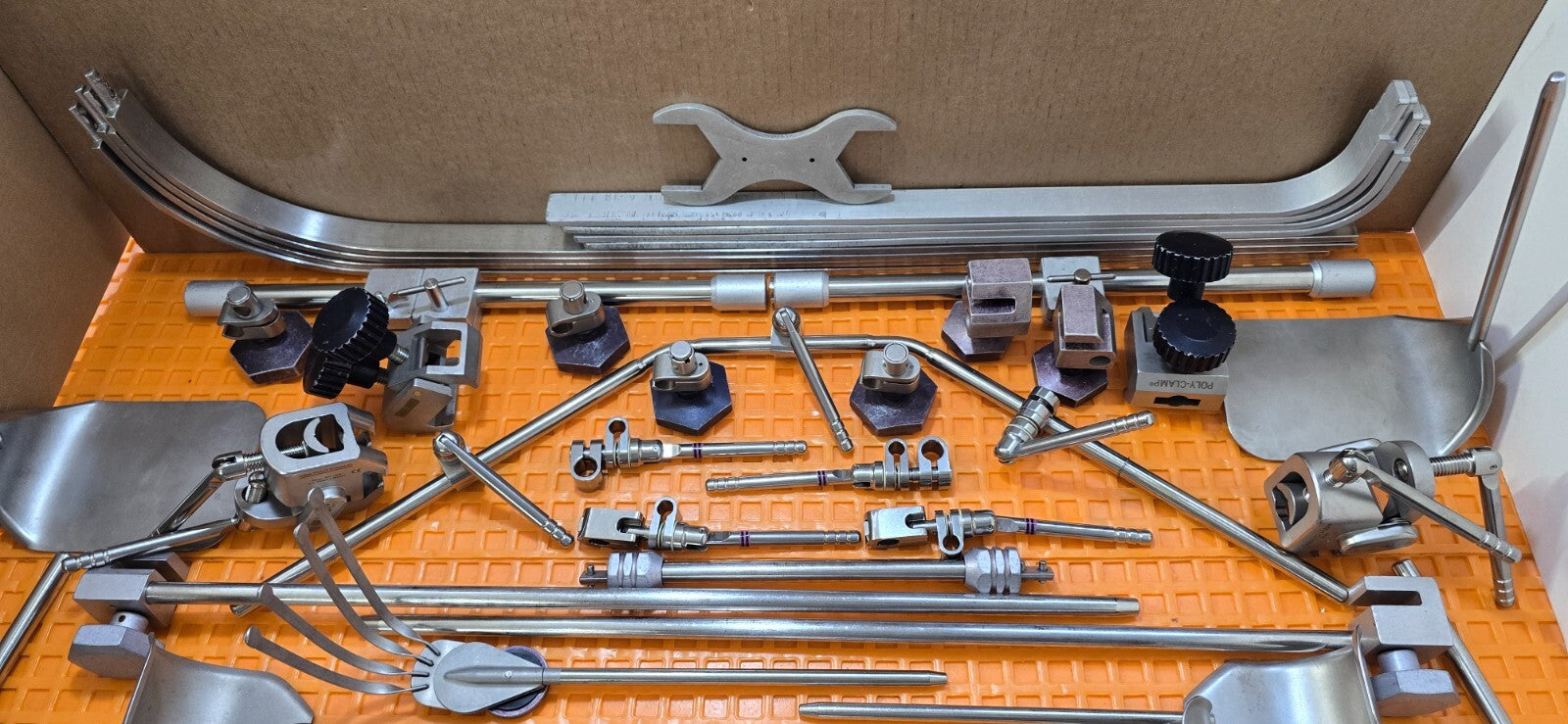 Omni-Tract Surgical Retractor Set with Sterilization Box. (Made in USA)