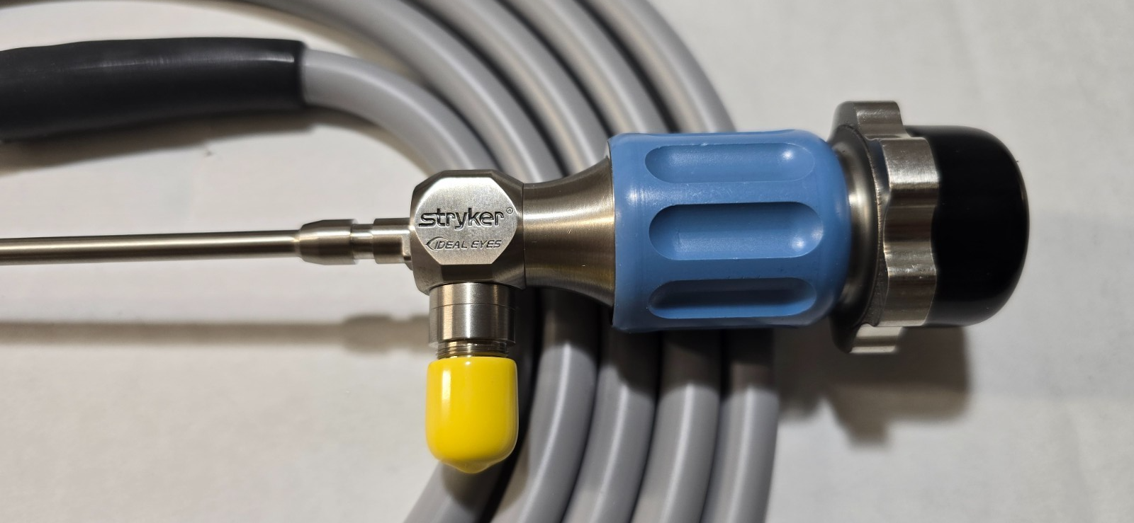 Stryker Arthroscope 4.0mm x 30° Speed Lock C-Mount & Fiber Optic Cable