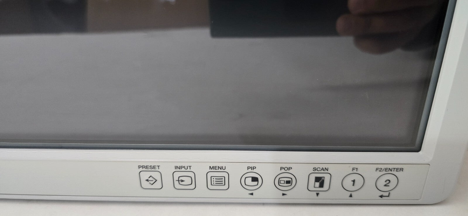 OLYMPUS OEV261H High Definition LCD Monitor With Power AC Adaptor