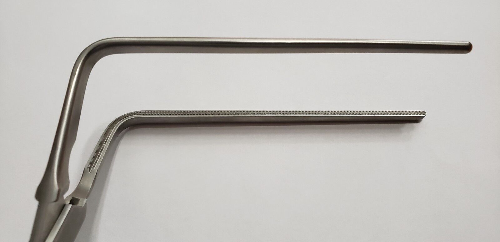 Codman 37-1183 CLASSIC Debakey Multi Purpose Clamp Angled 11" Jaw 10.0cm