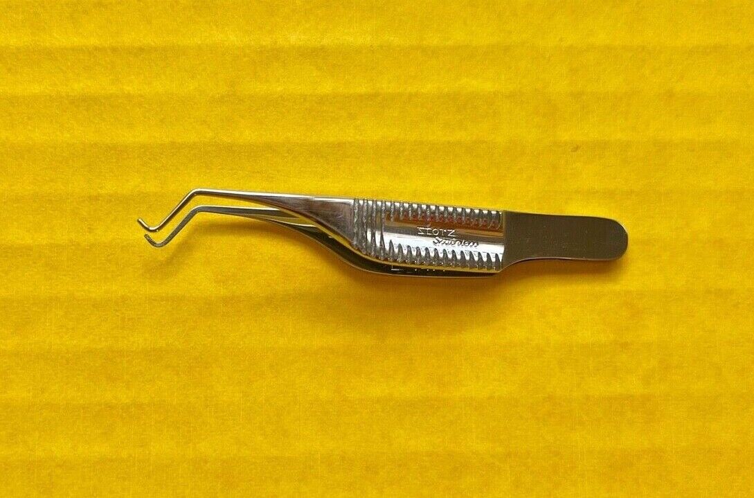Storz Ophthalmic Iris Botvin Forceps, Serrated REF: E-1477