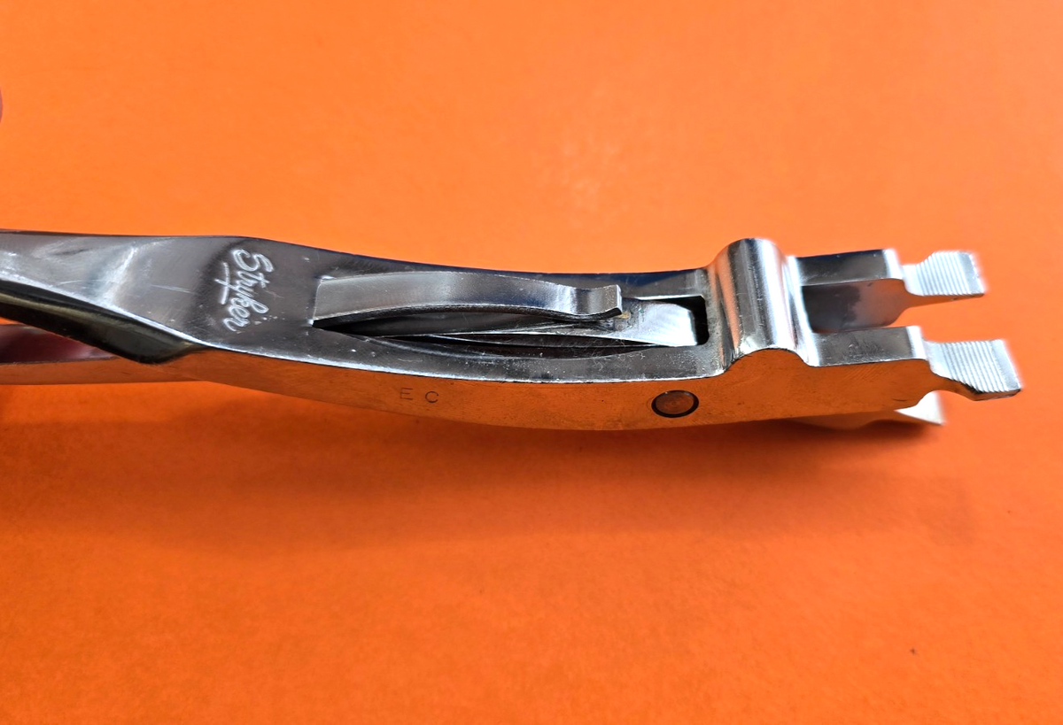 Stryker Surgical 3 Prongs Cast Spreader 9" Orthopedic Instruments