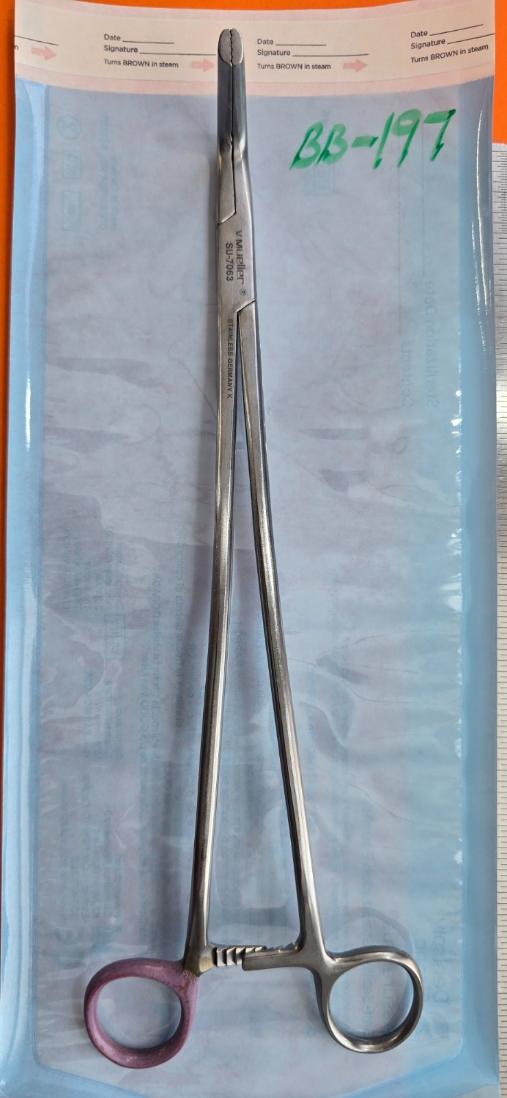 V. Mueller Surgical Best Right Angle Colon Clamp 11" REF: SU 7063