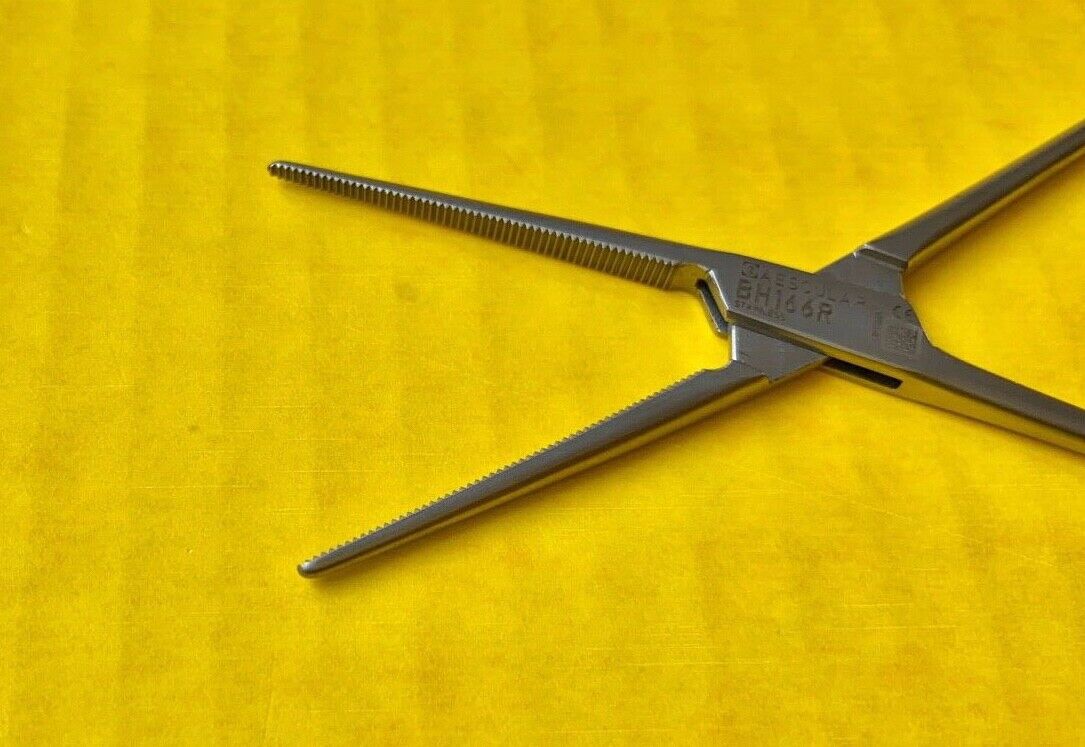 Aesculap Surgical Crile Hemostatic Forceps, Straight, 6.25" REF: BH166R