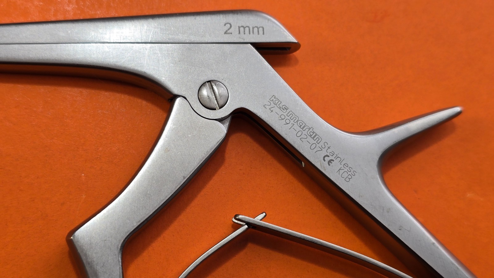 KLS martin 24-991-02-07 Orthopedic Kerrison Rongeur 2mm x 90 Degree 7"