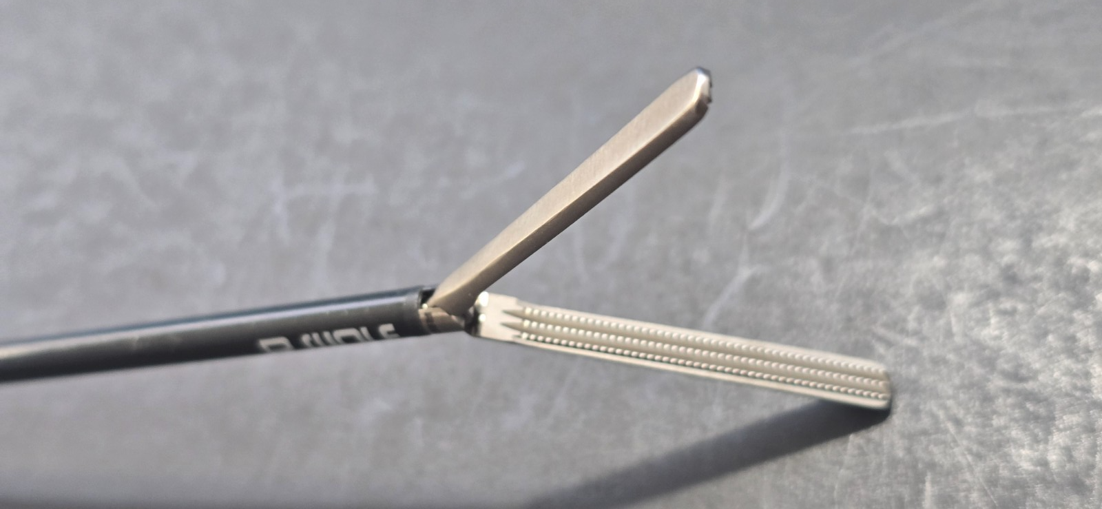 R.Wolf 8394933 Laparoscopic Atraumatic Forceps 5mmx 50cm Double Action