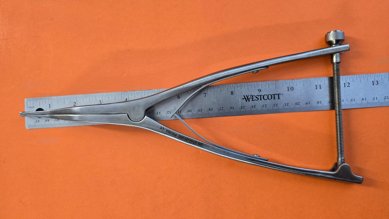 Zimmer Orthopedic Vertebral Curved Offset Spreader 11.5"