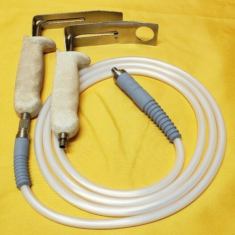 DEXTER Russell Fiber Optic Breast Retractor Set of 2 with Fiber Optic Cable