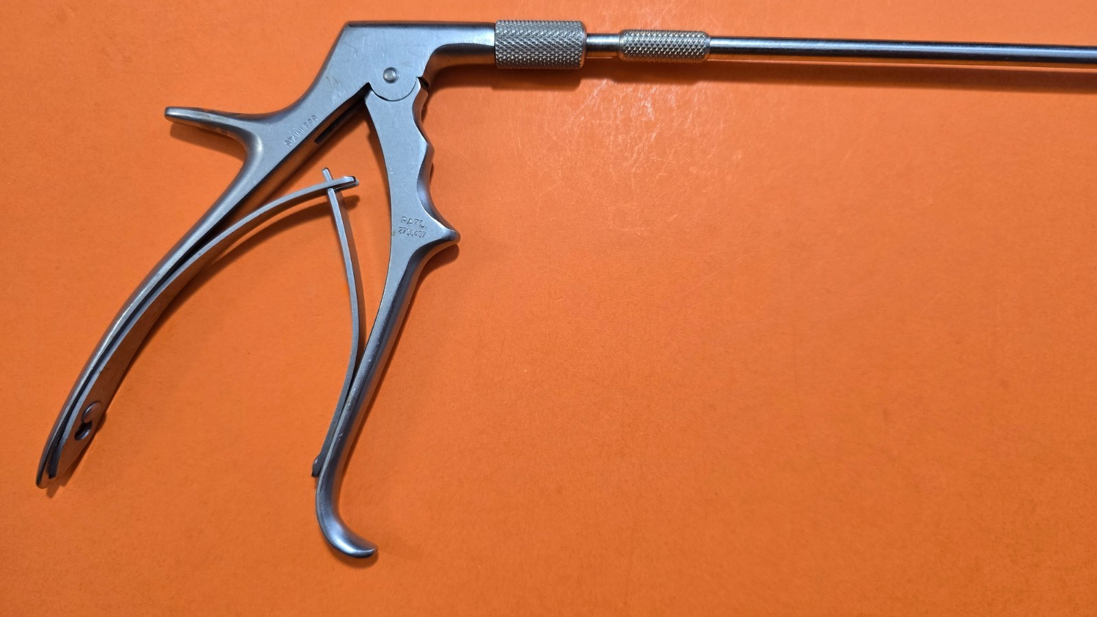 Yoeman Biopsy Forceps 36cm Rotating Shaft Angled 5mmx10mm OB.GYN Instrument