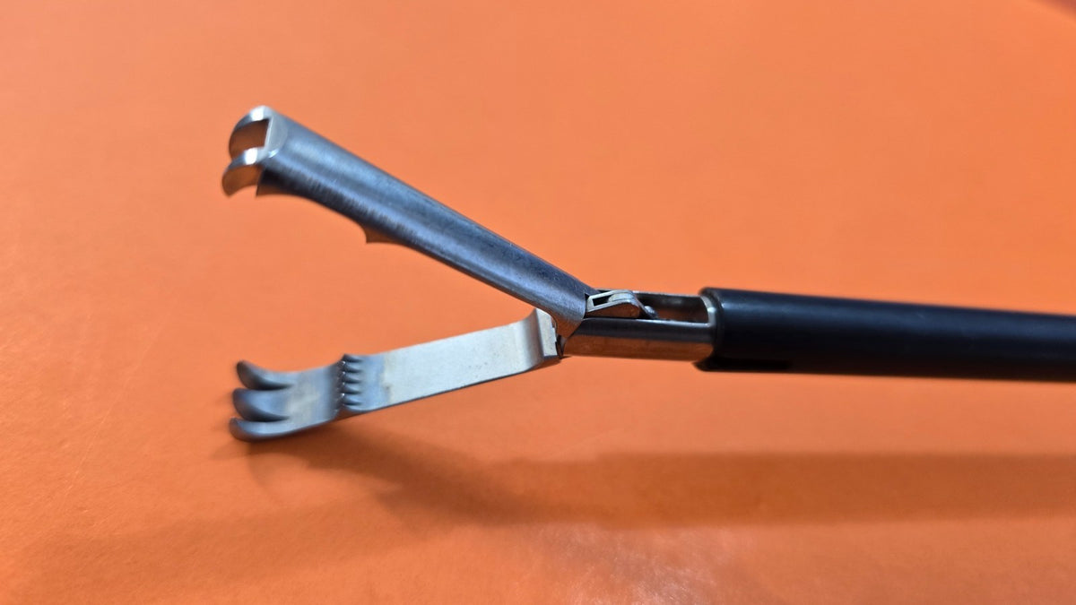Stryker Laparoscopic 10mm x 33cm Tissue Grasper Monopolar Handle Autoclave