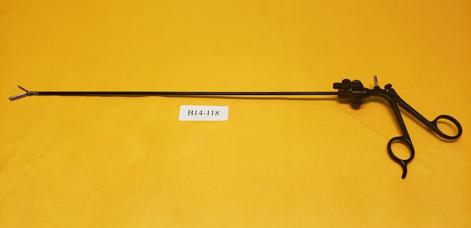 Stryker Laparoscopic 5mm x 45cm Monopolar Fundus Forceps REF: 250-080-595