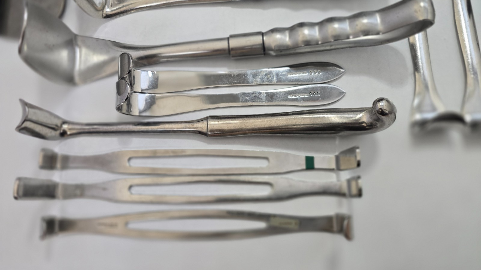 30-pieces Aesculap ,Codman ,Jarit ,Sklar Abdominal retractor Set w-Sterile case