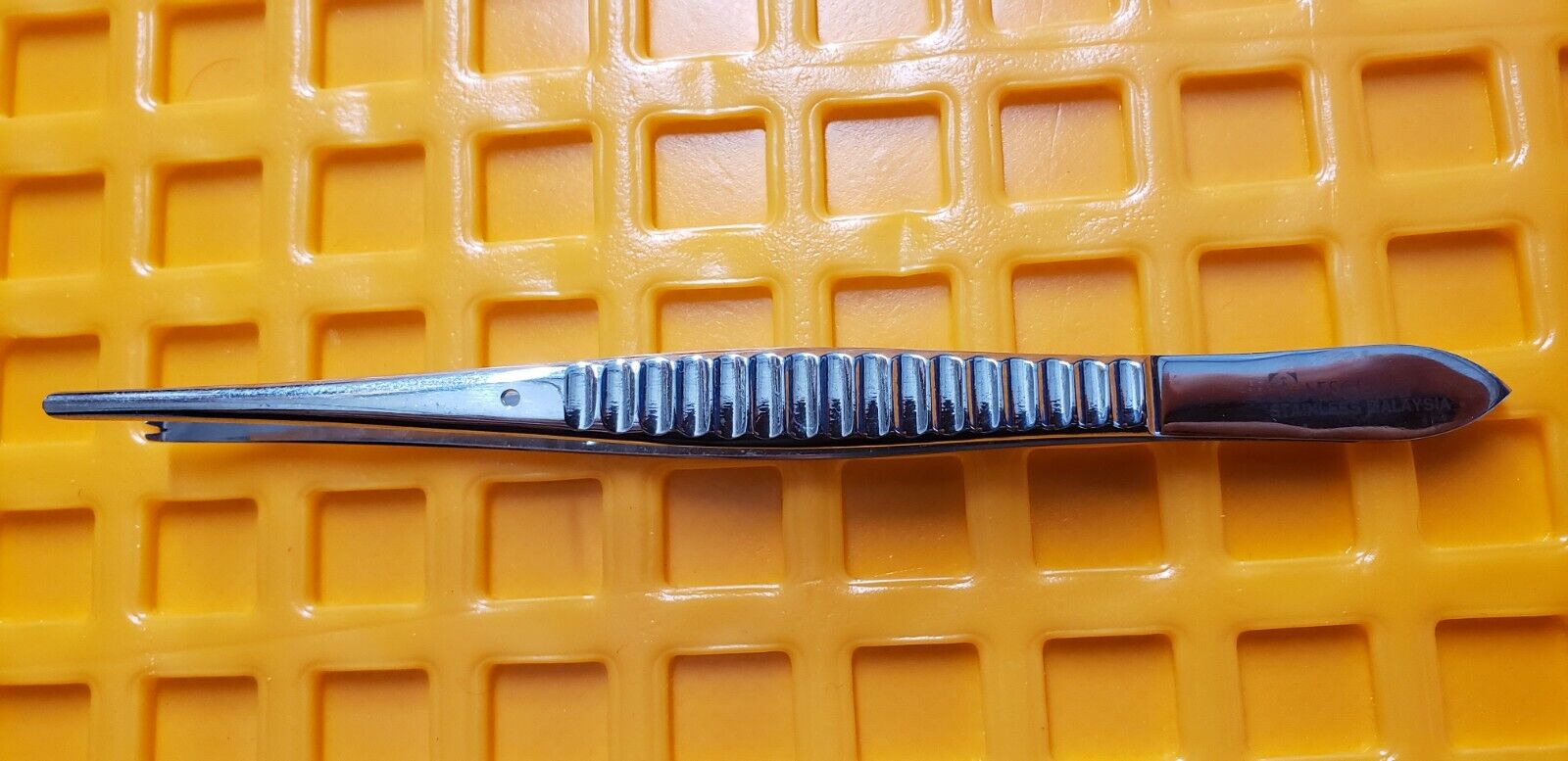 Aesculap Surgical Thumb Tissue Forceps 5.5" 1x2 teeth