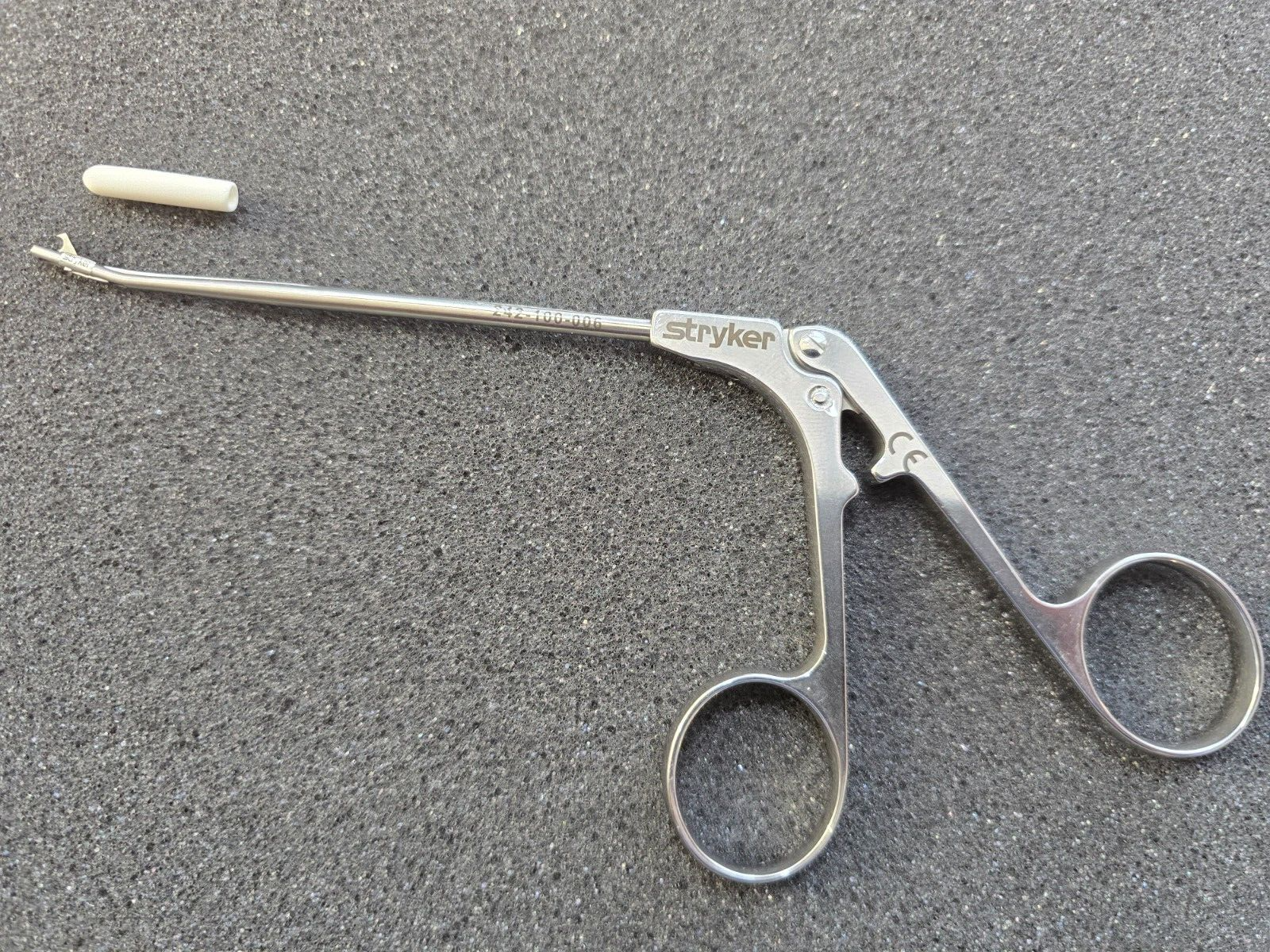 Stryker Conquest 242-100-006 Arthroscopic Punch 2.1mm Blunt Nose UP