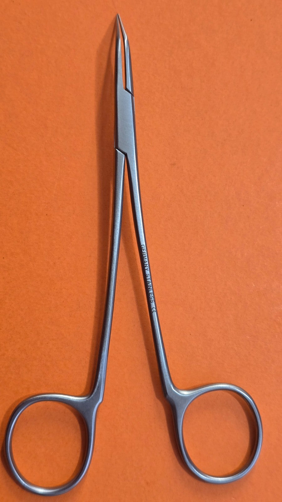 XOMED Surgical McCabe facial Forceps Angled 14mm smooth Jaws 5.5"