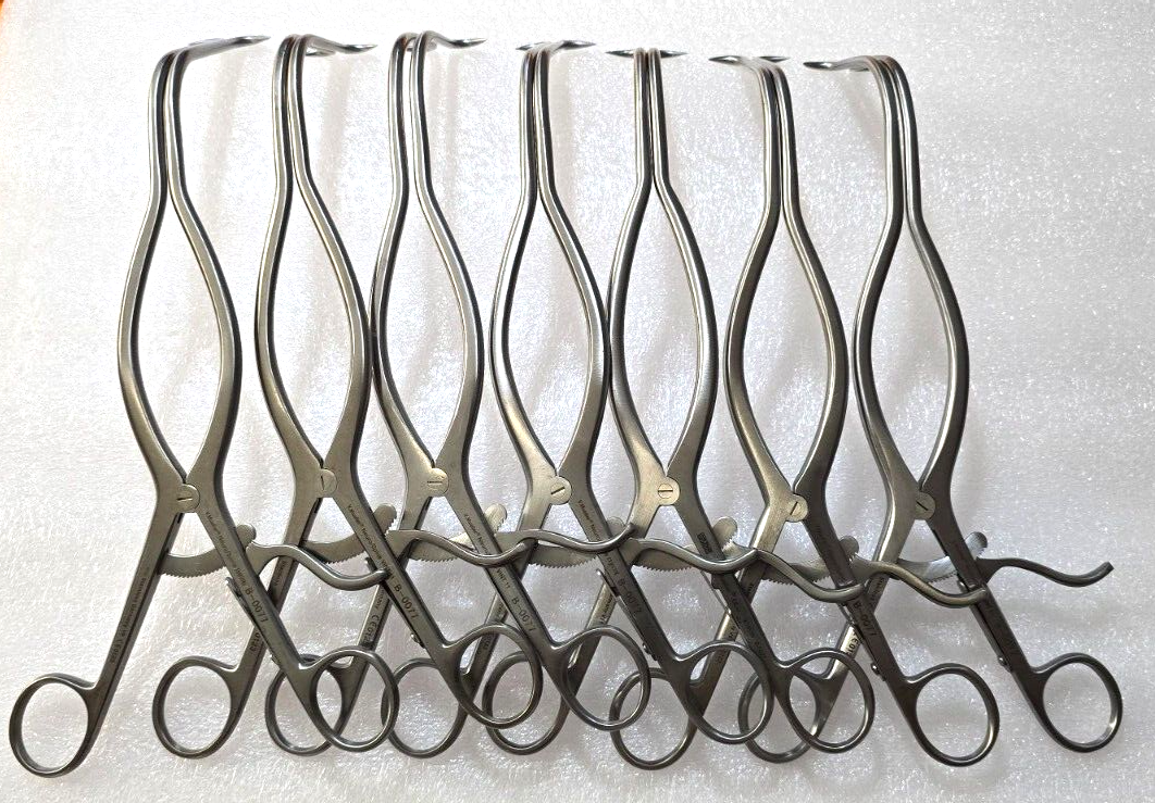 V.Mueller Surgical Orthopedic Gelpi Retractor Right Angle 11" with ratchet.