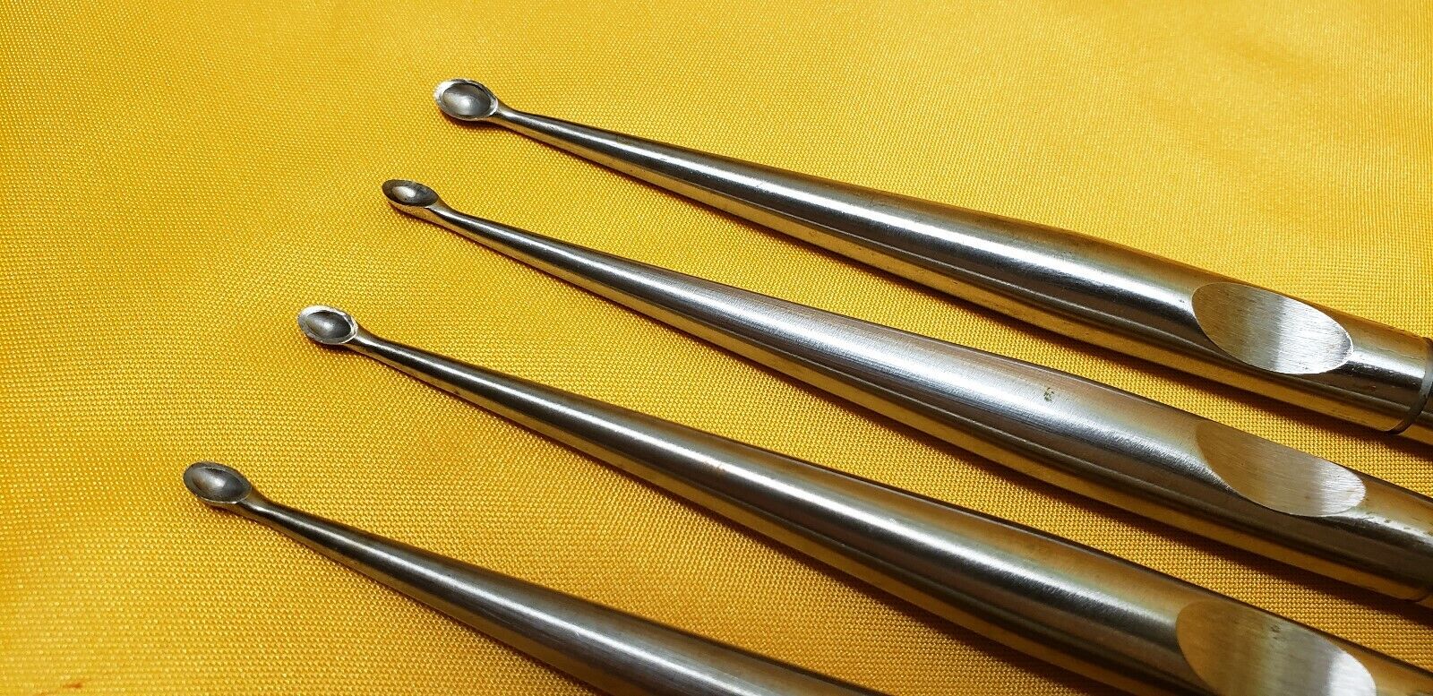 V. Mueller G11 OS995-003 Orthopedic Bone Curette #0.#1, 9" Set of 4