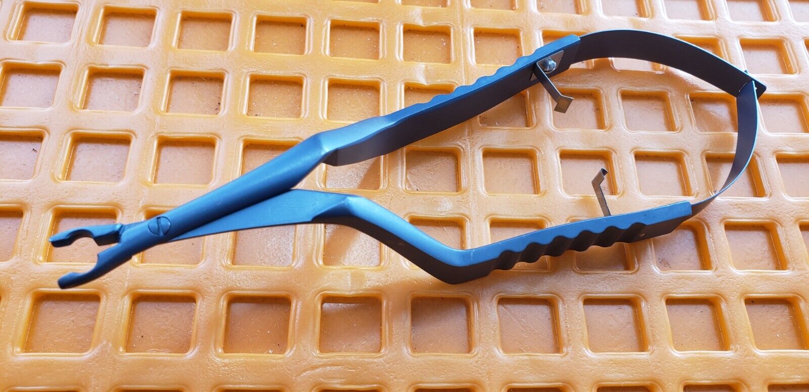 Aesculap FT480T,Surgical Neuro Titanium Yasargil Clip Applier Forceps Standard